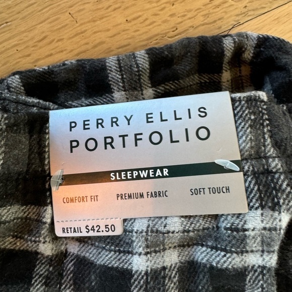 Perry Ellis Gray And Black Pajama Bottoms Sweatpants Size Large NWT - Picture 3 of 3